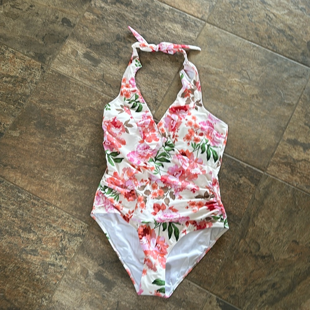 NWT Cupshe Floral Swimsuit Size XL